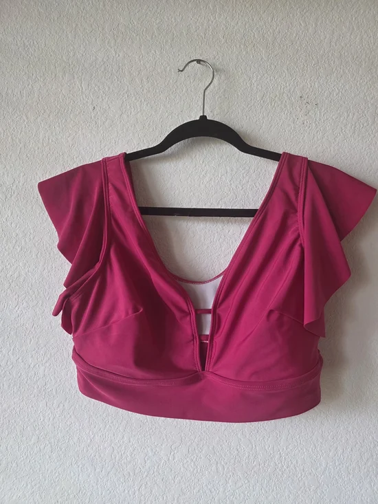 SHEIN Hot Pink Flutter Sleeve Bikini Top with Tropical Bottom Skirt Set - Picture 2 of 8